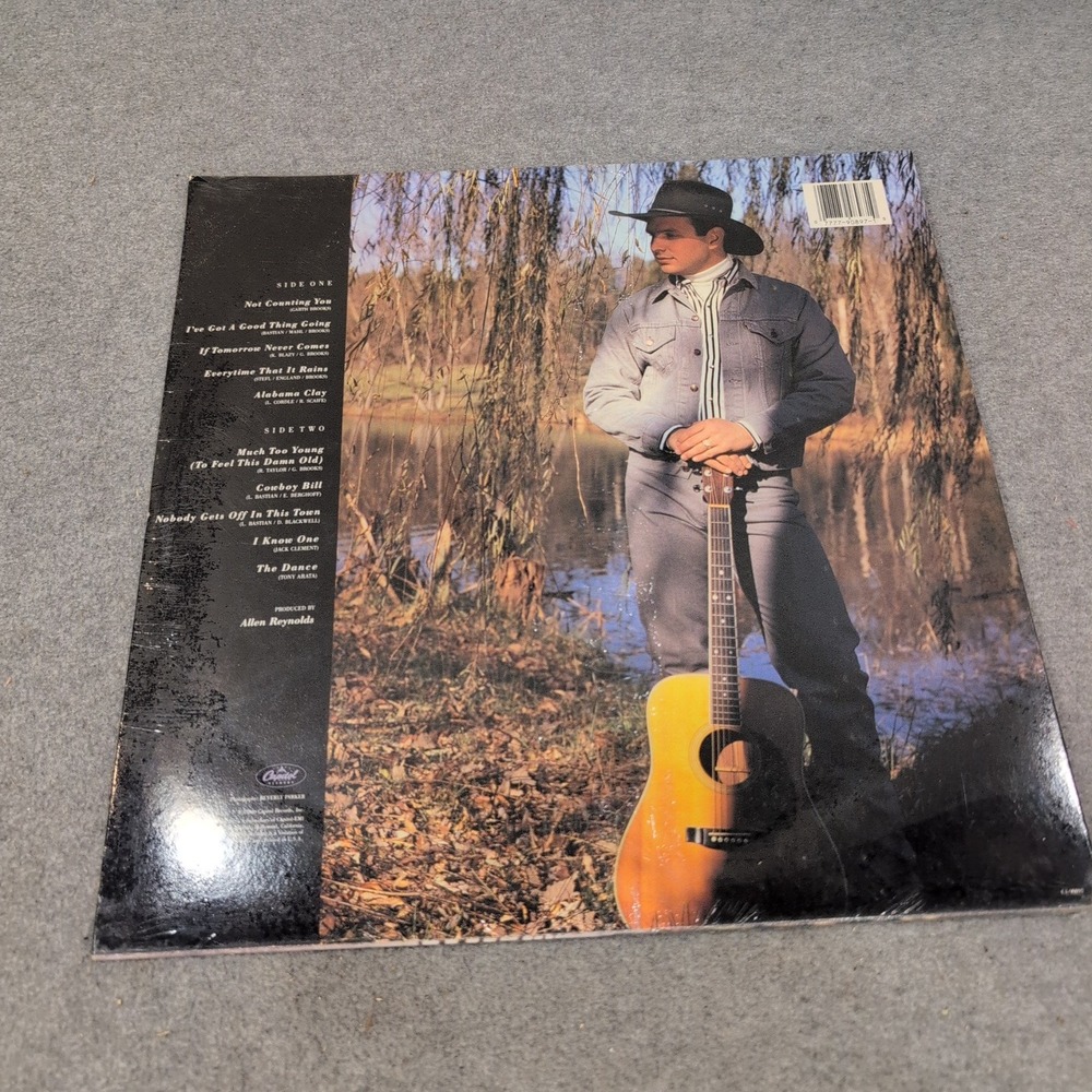 Garth Brooks Self Titled Vinyl LP 1989 Debut Album Capitol Records Sealed Rare - Picture 2 of 3